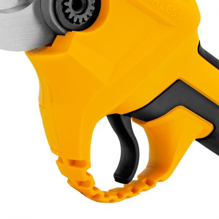 Секатор аккумуляторный CP-30-0, 18В Li-Ion Denzel Секатор аккумуляторный CP-30-0, 18В Li-Ion Denzel