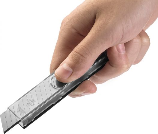 Лезвие KRAFTOOL PRO SOLINGEN сменное, сегментиров, легирован инструмент сталь, многоур закалка,15сегментов,18мм,5шт 