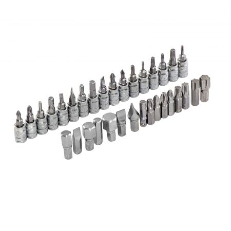 Набор инструментов 82 предметов , 120 зубьев, CrV, 1/4", 1/2" Gross Набор инструментов 82 предметов , 120 зубьев, CrV, 1/4", 1/2" Gross