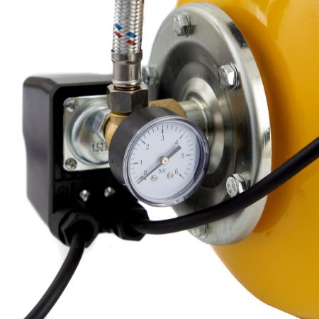 Насосная станция PS1100С, 1100 Вт, 4500 л/ч, ресивер 24 л, подъем 46 м, чугун Denzel Насосная станция PS1100С, 1100 Вт, 4500 л/ч, ресивер 24 л, подъем 46 м, чугун Denzel
